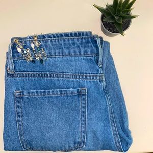 aeropostale ripped women’s jeans